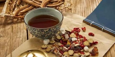 大雪節(jié)氣，煮壺氣血膝安湯，改善膝關(guān)節(jié)疼痛